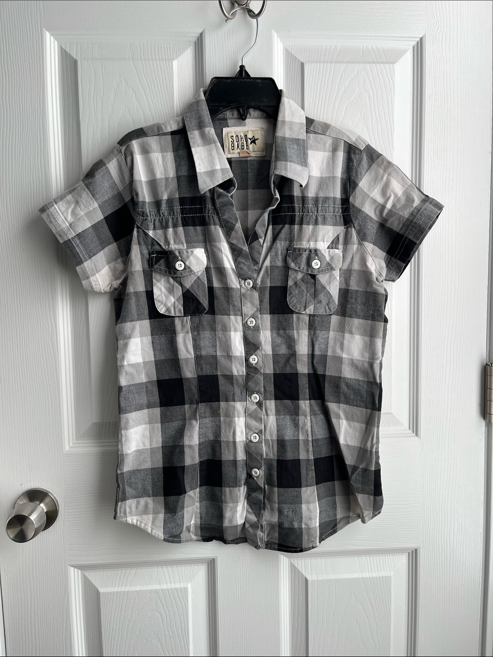 Vintage Soho Babe Short Sleeve Black & White Plaid Button-Down Shirt
